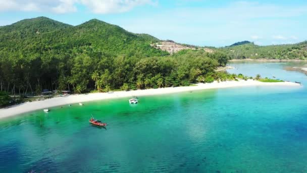 昼間の熱帯の島の景色 インドネシアの夏の気分 — ストック動画