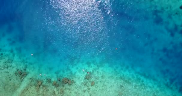 Widok Góry Błękitne Fale Plaży Letnie Wakacje Bahamach Karaiby — Wideo stockowe