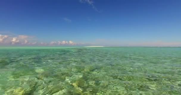 Lugn Kustlinje Med Vit Sand Mitt Dagen Resa Till Thailand — Stockvideo