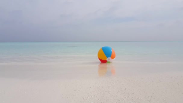 Opblaasbare Bal Kustlijn Zomer Scene Gili Trawangan Indonesië — Stockvideo