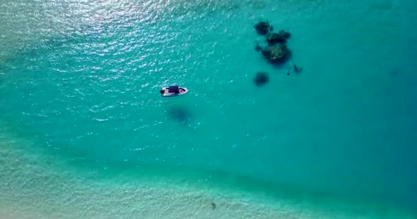 Top View Motor Boat Docked Shallow Water Travel Bora Bora — Stock Video