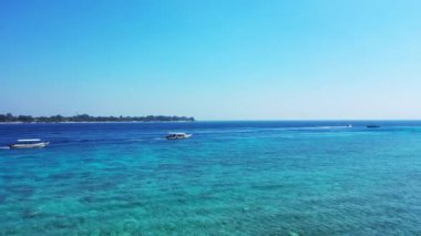 Mavi deniz seyahati. Bali 'de yaz tatili.