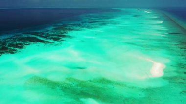 Huzurlu doğal deniz manzarası. Bora Bora 'ya Yolculuk, Fransız Polinezyası.