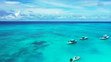 Drone 'dan deniz manzaralı. Dominik Cumhuriyeti, Karayipler 'de yaz tropik sahneleri. 