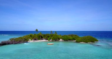 Deniz manzarası sakin. Dominik Cumhuriyeti, Karayipler 'in şaşırtıcı doğası.