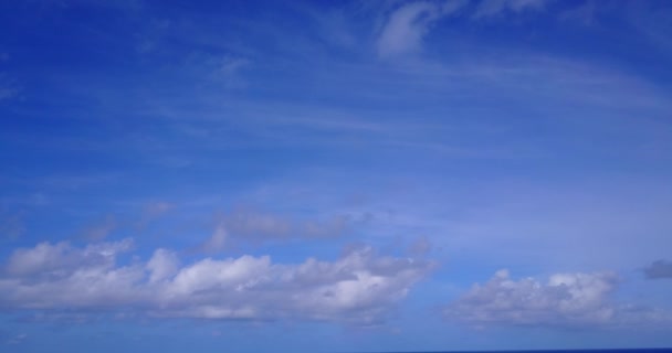 Niebieskie Niebo Białymi Puszystymi Chmurami Wakacje Bali — Wideo stockowe