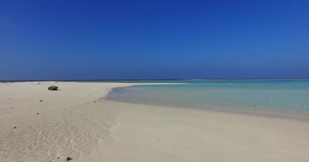 Litorale Vuoto Con Piccole Onde Movimento Paesaggio Marino Estivo Bali — Video Stock