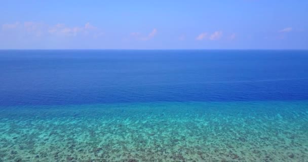 Adada Sığ Deniz Suyu Tayland Yaz Yolculuğu — Stok video