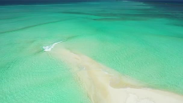 Fliegen Über Der Atemberaubenden Weißen Sandküste Sommerszene Nahe Philippinen Asien — Stockvideo