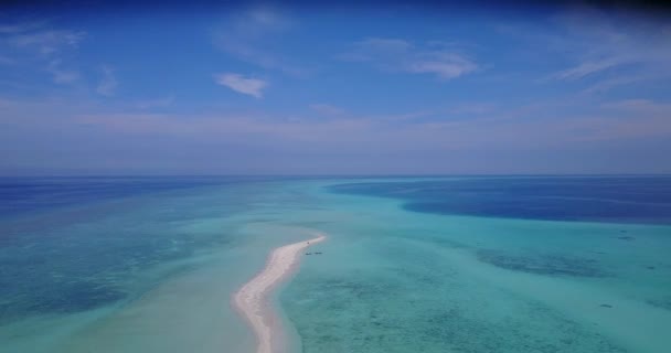 Vliegen Boven Het Zandpad Zee Tropisch Paradijs Van Bali Indonesië — Stockvideo
