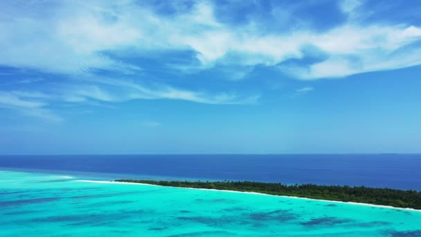 Erstaunliche Arial Blick Auf Exotischen Tropischen Strand Auf Der Insel — Stockvideo