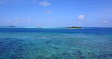 Deniz kenarında güneşli bir gün. Barbados, Karayipler 'in tropik cenneti. 