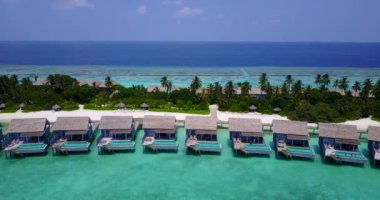 Adadaki lüks bungalovlar. Bali 'de Rahatlama. 