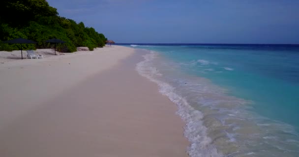 Vista Cercana Del Agua Cristalina Playa Paisajes Marinos Verano Maldivas — Vídeos de Stock