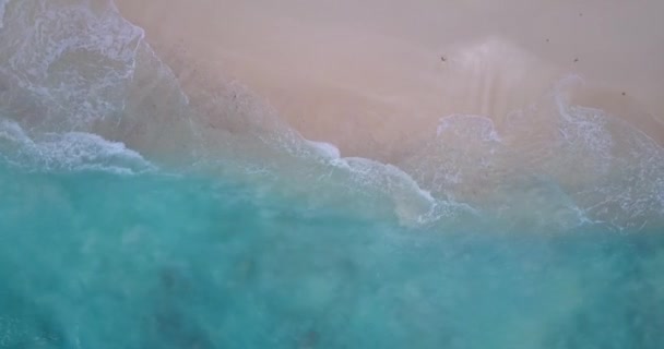 Ser Rinnande Havsvågor Typ Bali Indonesien — Stockvideo