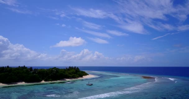 白天阳光充足的海滨地区 多米尼加共和国 加勒比夏季热带风景 — 图库视频影像