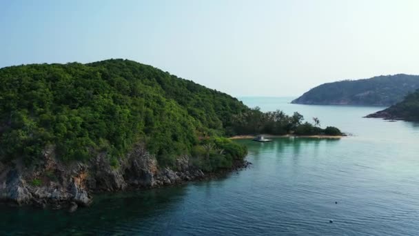 Острів Зеленими Горами Оточеними Теплим Морем Сценічний Вид Балі — стокове відео