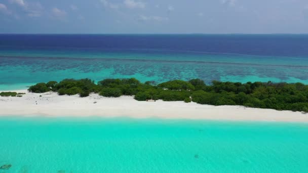 Fliegen Entlang Der Küste Der Grünen Insel Exotische Reise Auf — Stockvideo