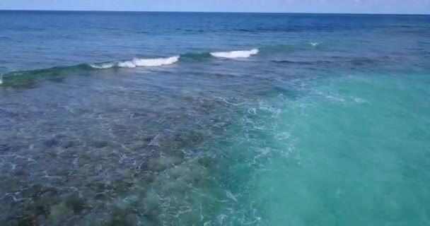Zarte Wellen Bewegen Sich Langsam Die Küste Thailand Landschaft — Stockvideo