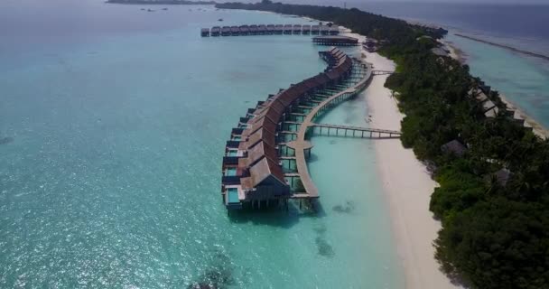 Gezellige Bungalows Langs Kust Zomer Landschap Van Malediven — Stockvideo