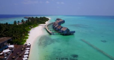 Adadaki lüks bir tatil köyünde. Endonezya 'nın Bali Doğası.