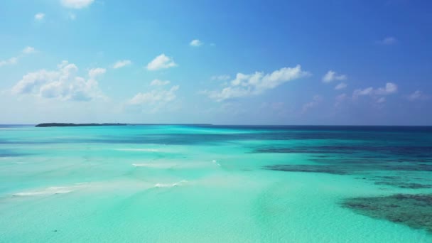 Green Island Bright Turquoise Sea Nature Scenery Bali Indonesia — Stock Video
