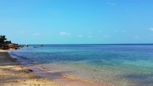 Transparentes Meerwasser Ufer Sommerliche Entspannung Auf Bali Indonesien — Stockvideo