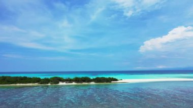 Gündüz vakti kıyı şeridi. Tayland, Asya 'da tatil sahnesi. 