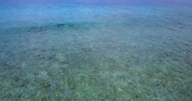 Dalgalı su yüzeyi. Bali 'nin Idyllic doğası.