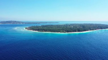 Sakin deniz manzarası. Dominik Cumhuriyeti, Karayipler 'in egzotik doğası. 