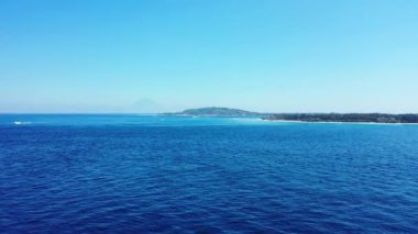 Deniz kenarında gündüz gezisi. Endonezya, Bali 'deki Doğa Manzarası.  