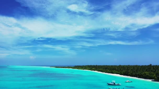 Ilha Verde Mar Azul Turquesa Brilhante Paisagem Natural Bali Indonésia — Vídeo de Stock