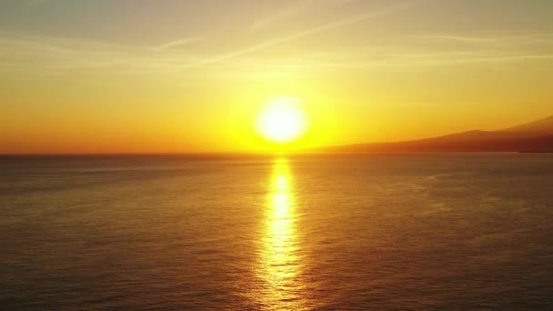 Puesta Sol Junto Mar Vista Dorada Hora Relajación Verano Bali — Vídeo de stock