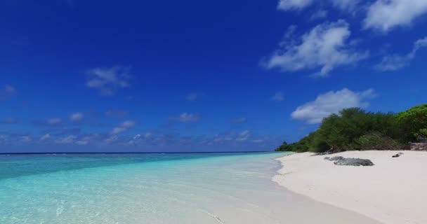 令人惊奇的孤岛和蓝水海岸线景观 前往泰国Koh Samui的异国情调之旅 — 图库视频影像