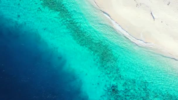 Tutup Pemandangan Pantai Dengan Gelombang Yang Jelas Tropical Paradise Bora — Stok Video