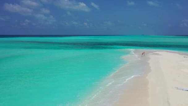 Costa Con Arena Blanca Mar Turquesa Relajación Verano Maldivas Asia — Vídeos de Stock