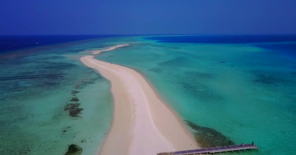 Повітряний Вид Дивовижний Острів Бірюзовому Морі Відпустка Мальдівах Південна Азія — стокове відео