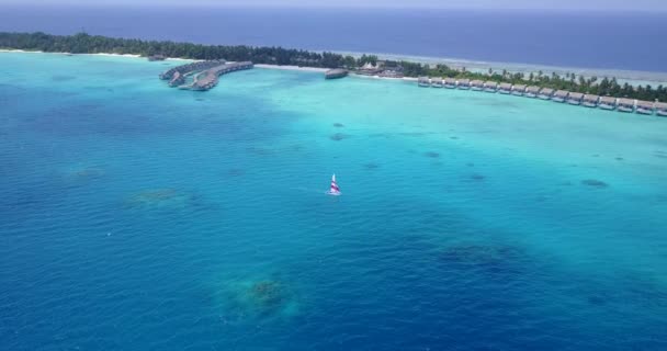 Magníficas Vistas Isla Con Puerto Yates Costeros Drone Viaje Verano — Vídeo de stock