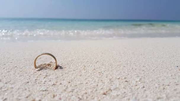 Gouden Ring Het Strand Tropische Vakantie Bahama Caribisch Gebied — Stockvideo