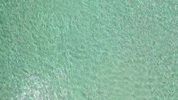 Widok Góry Przezroczyste Falowane Płytkiej Wody Letnia Wycieczka Australii — Wideo stockowe
