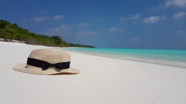 Strohoed Het Zandwitte Strand Zomer Vakantie Scene Thailand Azië — Stockvideo