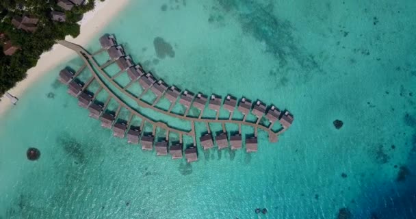 Bungalow Kayu Yang Nyaman Sepanjang Pulau Tropis Pemandangan Alam Bali — Stok Video