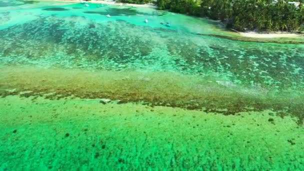 Junto Mar Con Agua Azul Verde Vacaciones Exóticas Bali Indonesia — Vídeo de stock