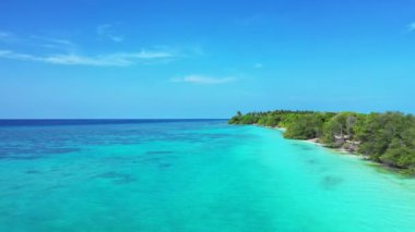 Turkuaz deniz kenarı doğal arka plan. Endonezya 'nın Bali Doğası.