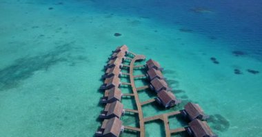Adada rahat bungalovları olan bir yazlık. Bali 'nin Idyllic doğası.