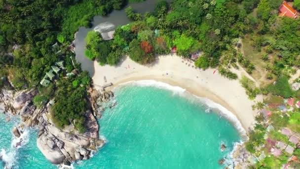 Scena Dnia Wybrzeżu Rocky Island Letnia Podróż Bali Indonezja — Wideo stockowe