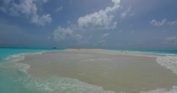 Pantai Pagi Yang Cerah Dengan Gelombang Kecil Perjalanan Bora Bora — Stok Video