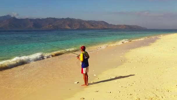 Homem Pescando Lagoa Conceito Verão Maldivas — Vídeo de Stock