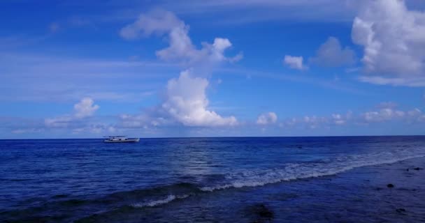 Jacht Bewegt Sich Blauen Meer Natur Der Bahamas Karibik — Stockvideo