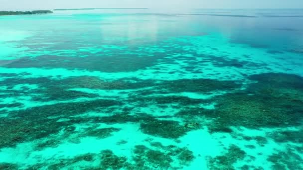 Острів Оточений Бурхливим Бірюзовим Морем Екзотична Природа Домініканської Республіки Карибське — стокове відео